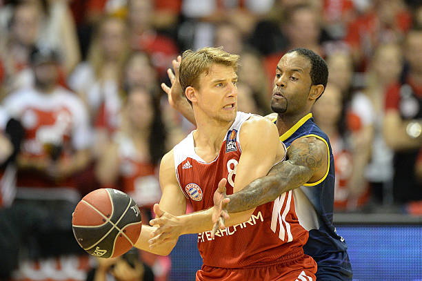 应是在尊重 应是在尊重